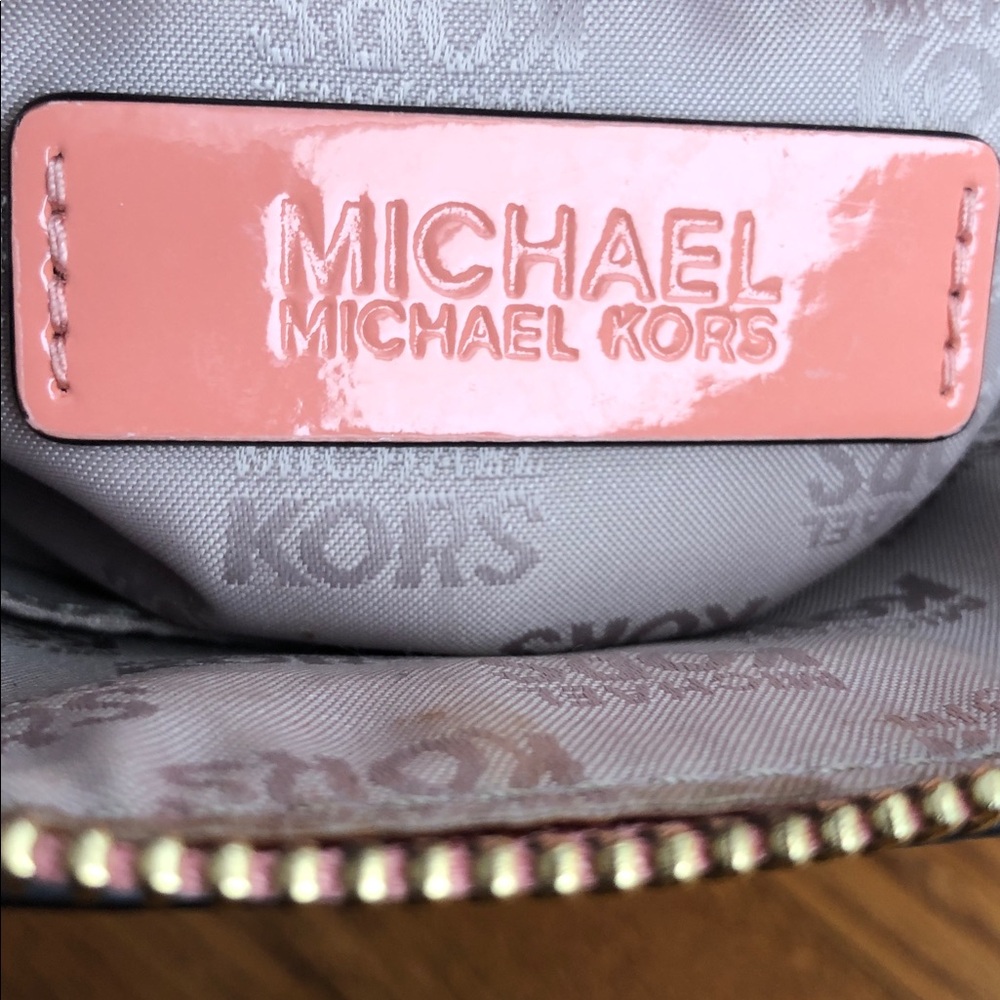MICHAEL KORS Patent Leather Coral Crossbody, Excellent - Picture 10 of 12